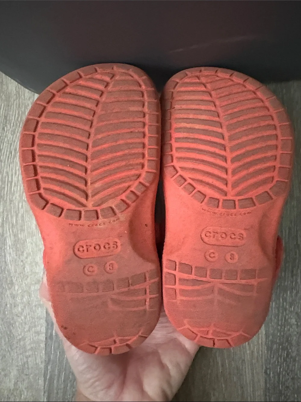 CROCS Kids Classic Clog in Coral Pink